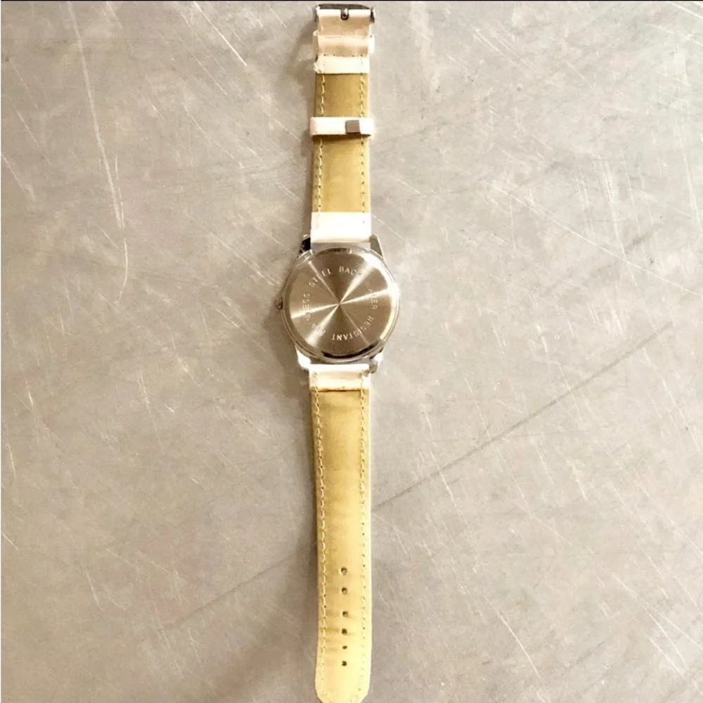⭐️Minnie Mouse⭐️ Watch - Picture 6 of 7